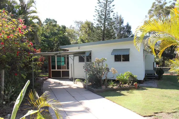 27 Jan St, Macleay Island QLD 4184