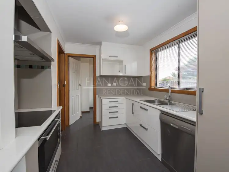 17 Chifley St, Kings Meadows TAS 7249