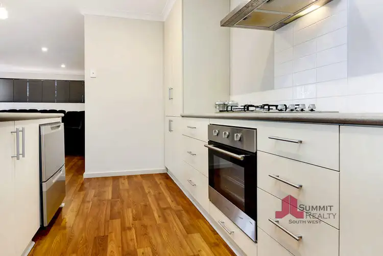 Fifth view of Homely unit listing, 2/17 Moira Rd, Collie WA 6225