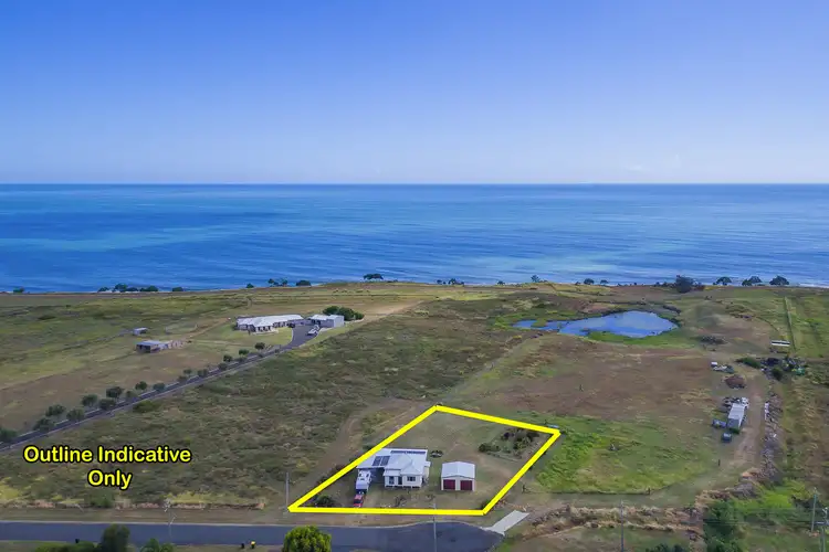 112 Shelley St, Burnett Heads QLD 4670