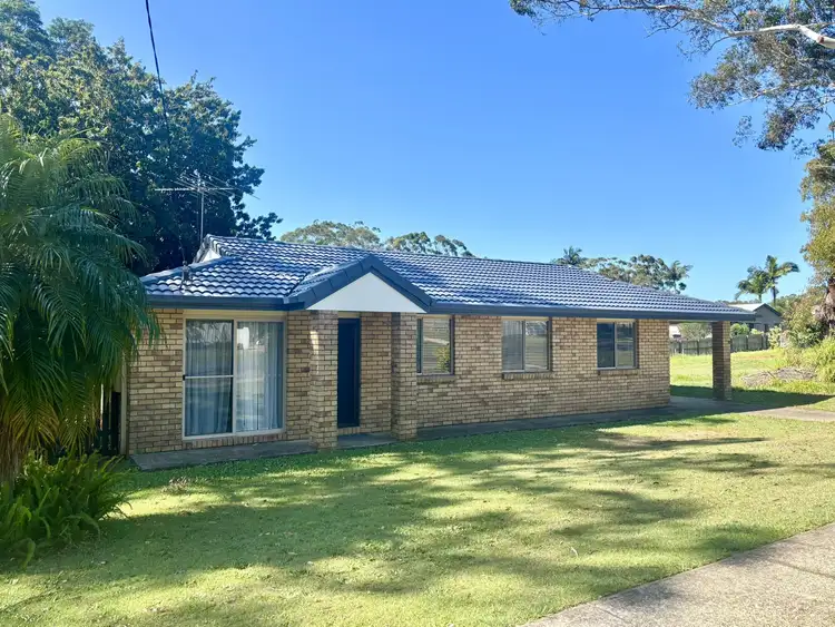 31 Jackson Rd, Russell Island QLD 4184