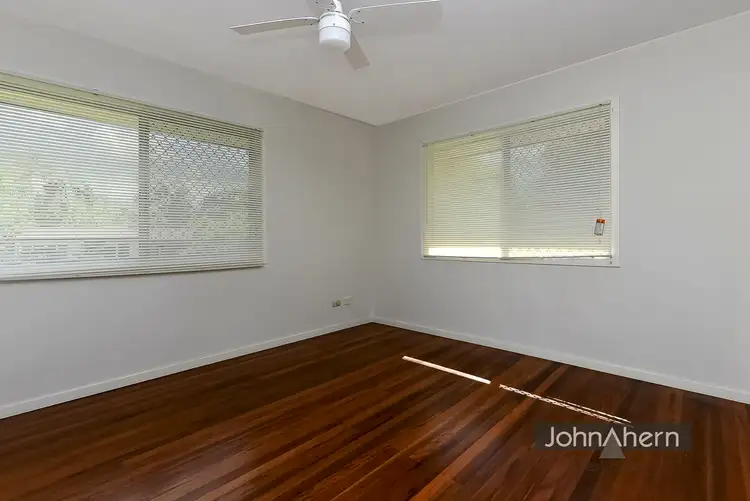 Seventh view of Homely house listing, 2 View St, Kingston QLD 4114