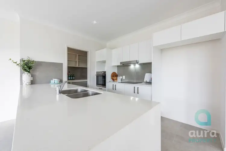 5 Salisbury Tce, Caloundra West QLD 4551