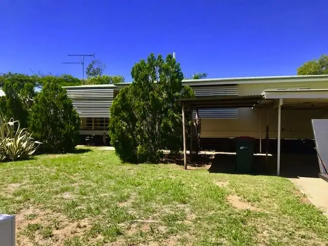 26 Seeman St, Blackwater QLD 4717