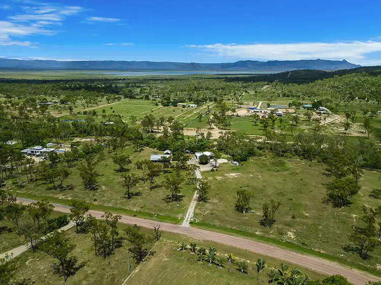 34 Benalla Rd, Oak Valley QLD 4811