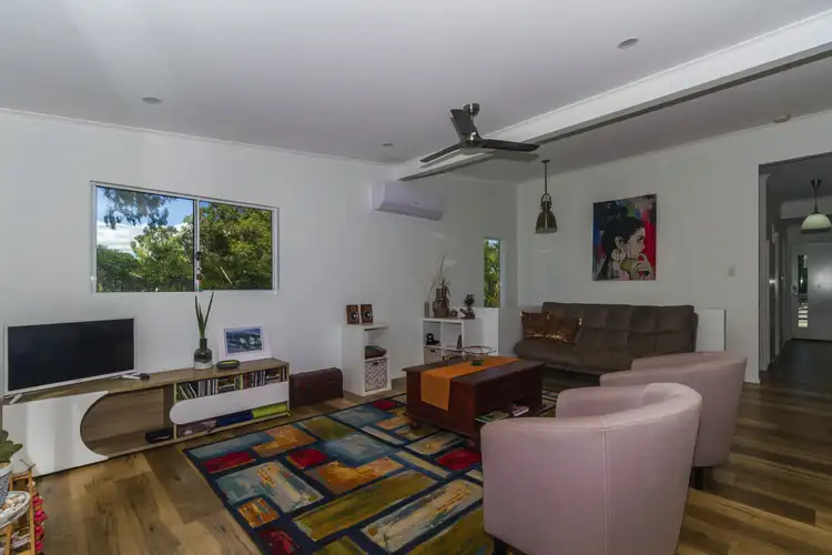 Sixth view of Homely house listing, 2 Waterside Dr, Macleay Island QLD 4184