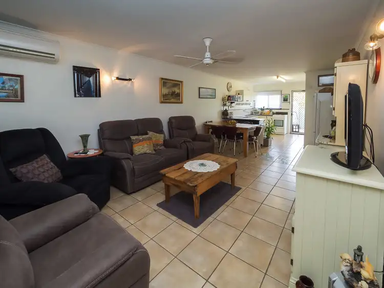 34/B Banksia St, Point Vernon QLD 4655