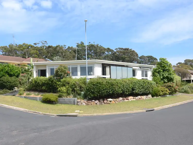 1 Caldy Pl, Tura Beach NSW 2548
