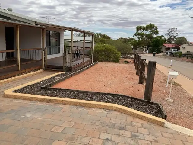 33 Finniss Street, Roxby Downs SA 5725
