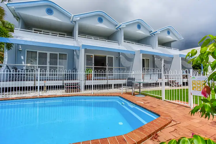 2/42 Manooka Dr, Rainbow Beach QLD 4581