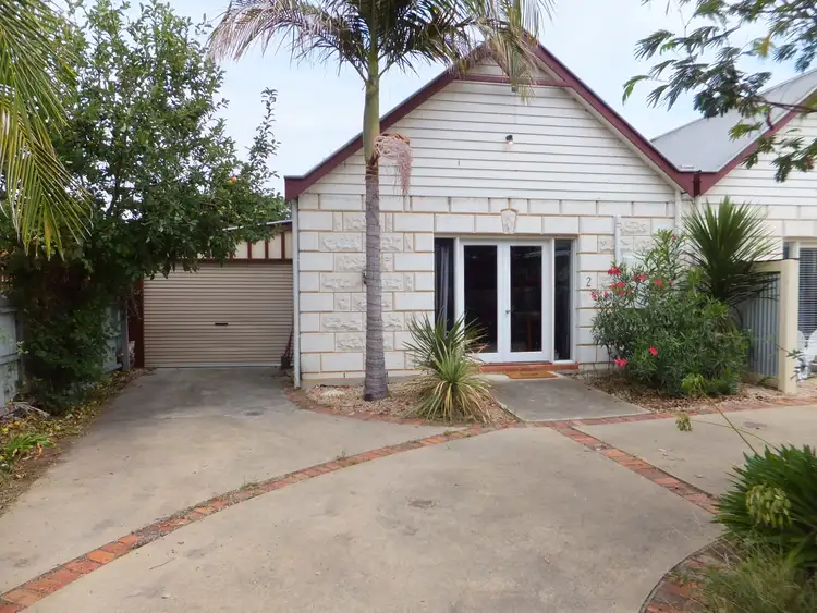 2/56 Dawson St, Bairnsdale VIC 3875