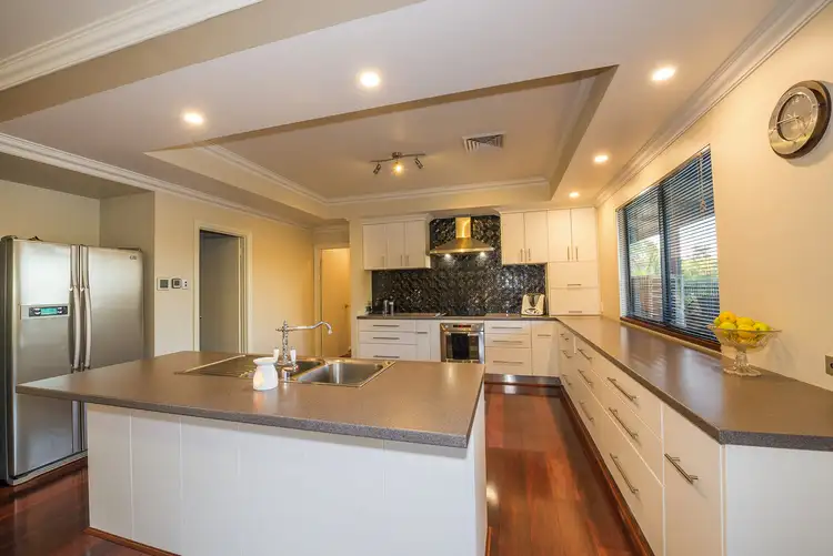 Sixth view of Homely house listing, 2 Kingia Close, Burekup WA 6227