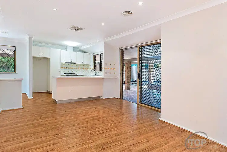 Sixth view of Homely house listing, 4 Kelly Place, Willetton WA 6155