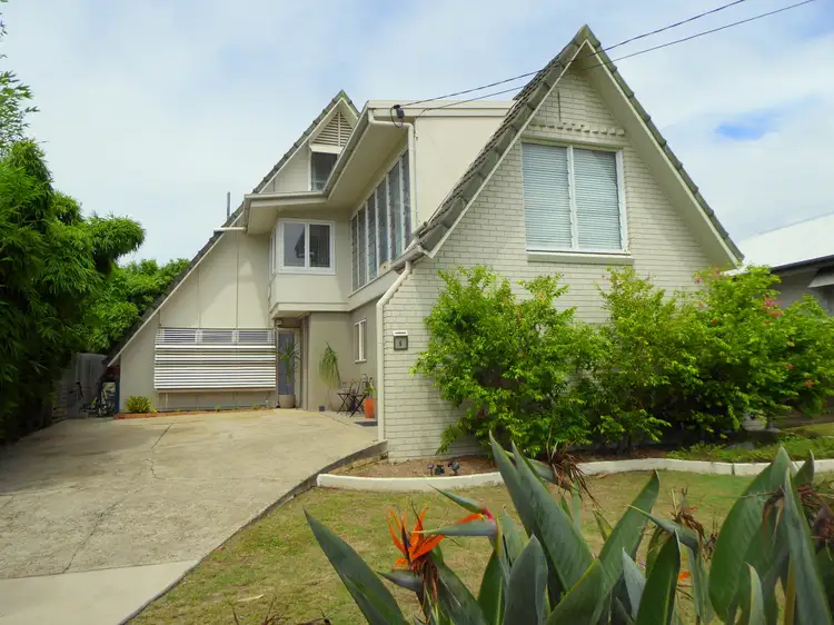 6 Beck St, Clontarf QLD 4019