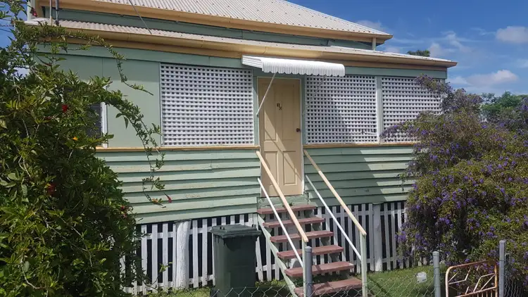 10 Queen St, Mount Morgan QLD 4714