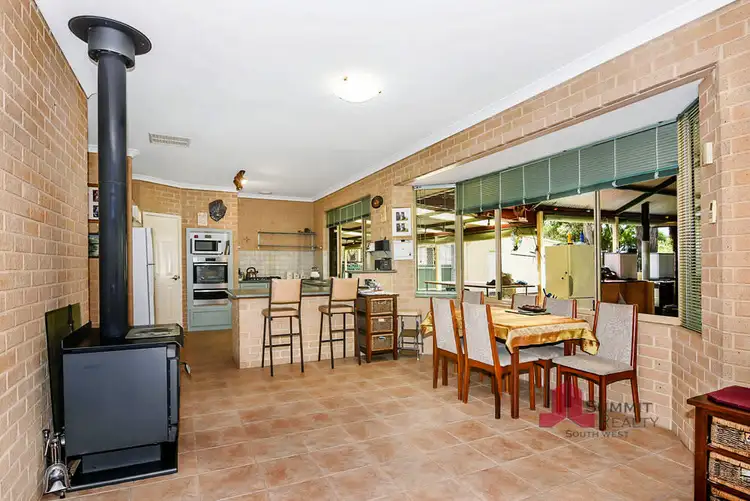 Fourth view of Homely house listing, 8 Seabreeze Cl, Leschenault WA 6233