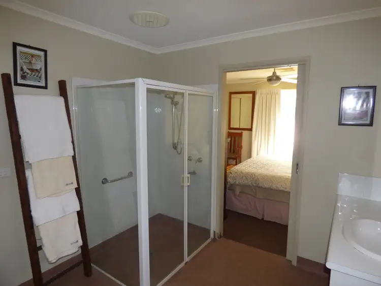 Seventh view of Homely house listing, 9 Martin Pl, Myrtleford VIC 3737