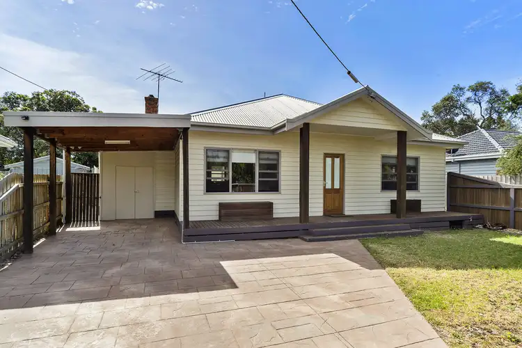 19 Cannes Ave, Bonbeach VIC 3196