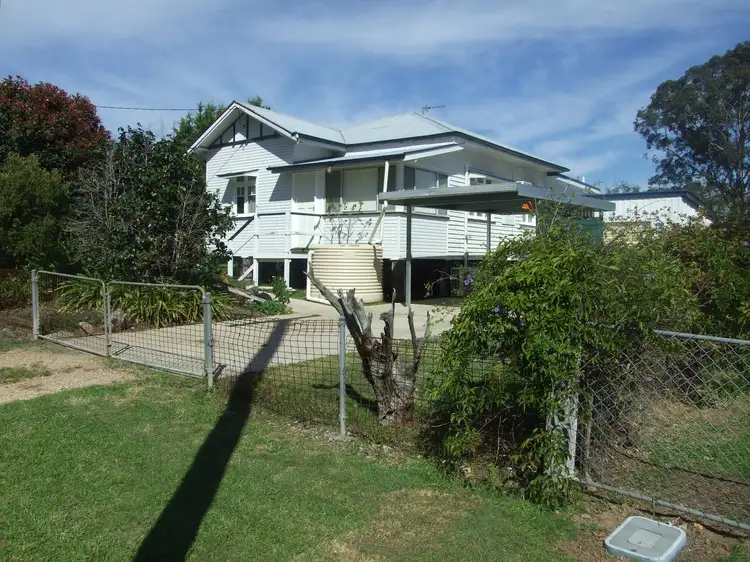 7 Jones Street, Crows Nest QLD 4355