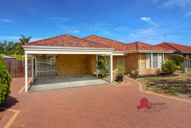 17 Magdalen Pl, College Grove WA 6230