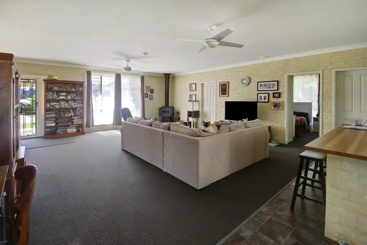 34 Park St, Uralla NSW 2358