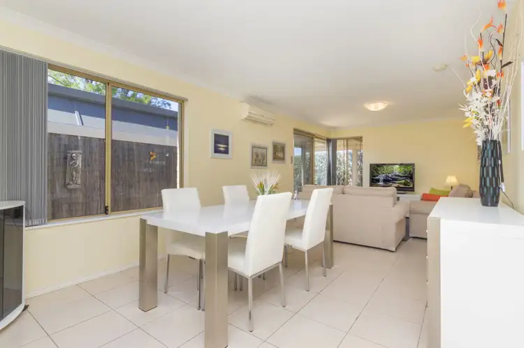 2/192 Kinross Dr, Kinross WA 6028