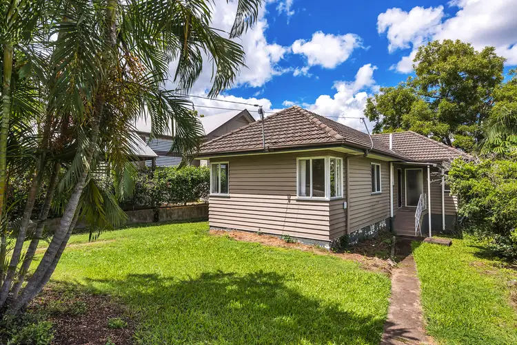 48 Goldsbrough Rd, Taringa QLD 4068