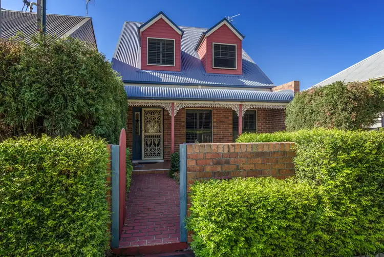 24 Hubbard St, Islington NSW 2296