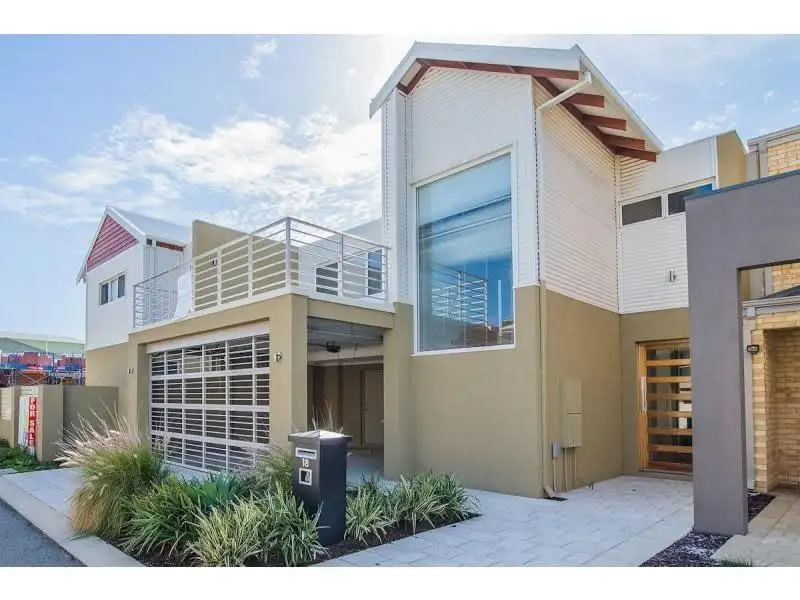 Main view of Homely house listing, 18 Fullston Way, Beaconsfield WA 6162