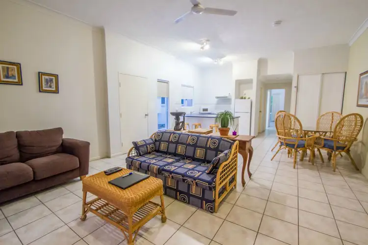 6/4 Ocean Beach Drive, Agnes Water QLD 4677