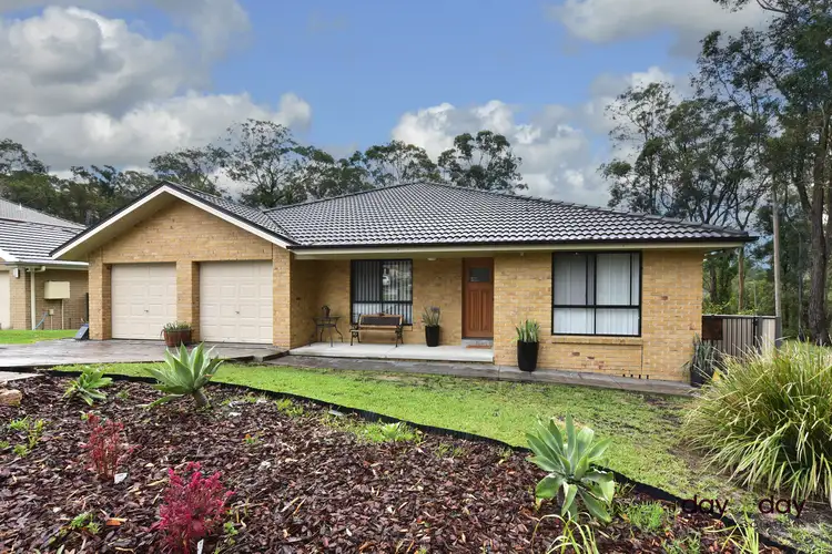 37 Prestwick St, Fletcher NSW 2287