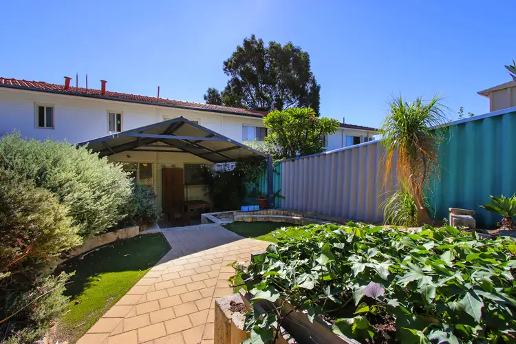 6/22 Manolas Way, Girrawheen WA 6064