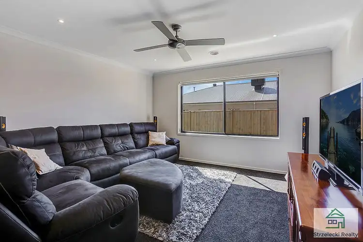 Seventh view of Homely house listing, 39 Collingwood Drive, Trafalgar VIC 3824