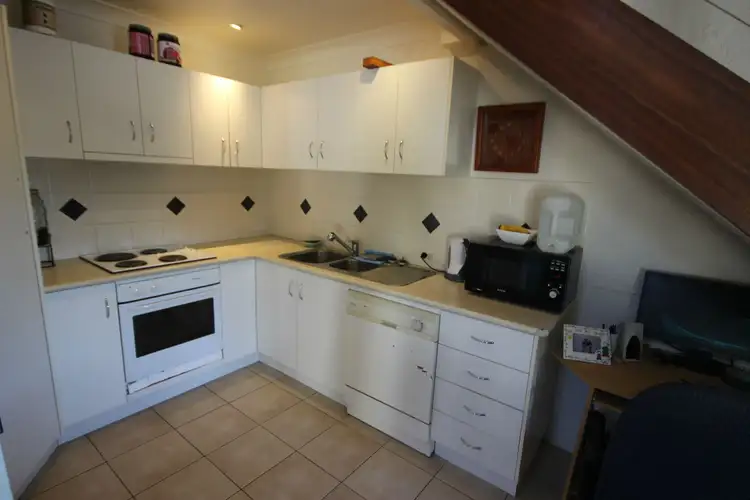 Fifth view of Homely unit listing, 8 11-15 Yulgibar Close, Kooralbyn QLD 4285