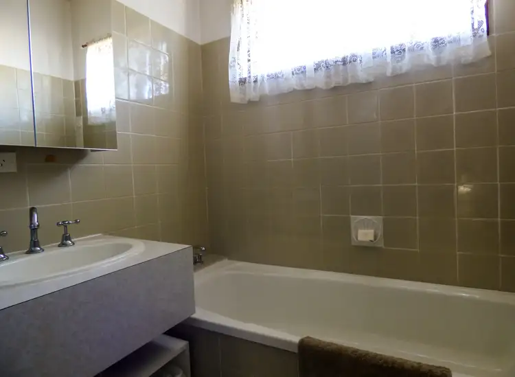 Fourth view of Homely unit listing, 2/14 Cunningham Street, Benalla VIC 3672