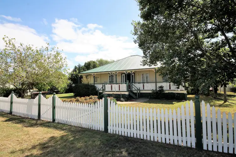 11 Grafton St, Warwick QLD 4370
