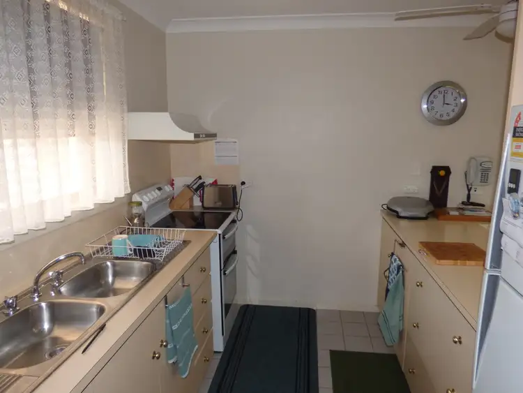 Seventh view of Homely townhouse listing, 1/1 Saxtons Dr, Moe VIC 3825