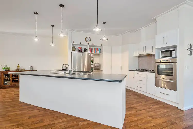 Fourth view of Homely house listing, 2 Abbey Court, Gisborne VIC 3437