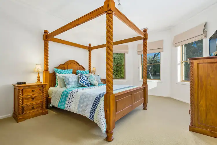 Sixth view of Homely house listing, 2 Abbey Court, Gisborne VIC 3437