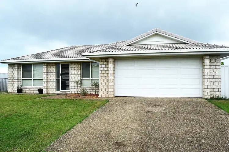 4 Avalon St, Burnett Heads QLD 4670