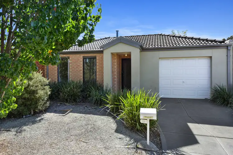 12 Erskine Way, Melton West VIC 3337