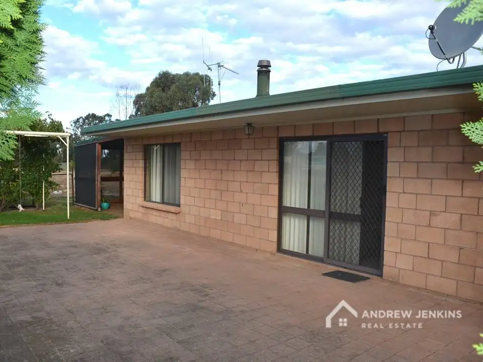 Main view of Homely unit listing, 2/6 Sondy Dr, Strathmerton VIC 3641