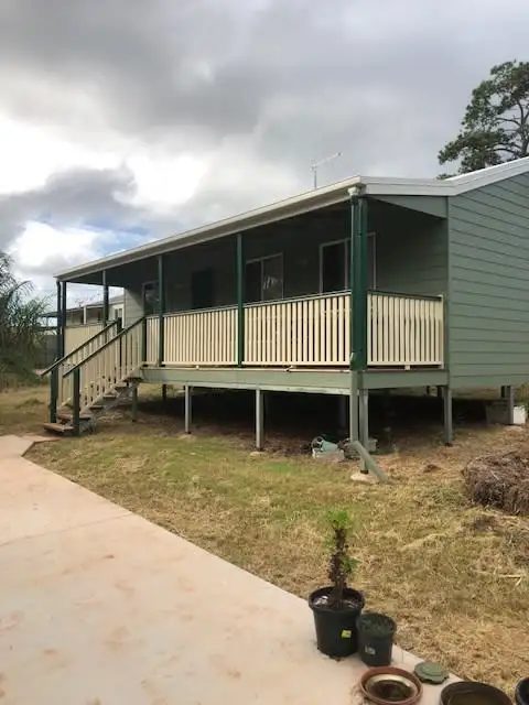 8 Mountain View Cres, Russell Island QLD 4184