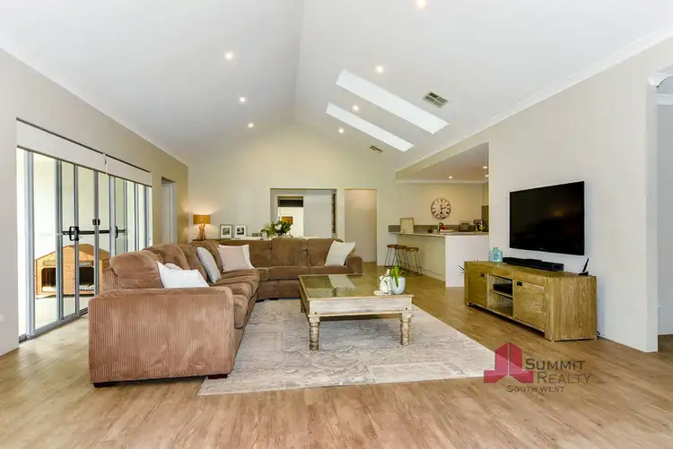 Fifth view of Homely house listing, 7 Wilmot Court, Millbridge WA 6232