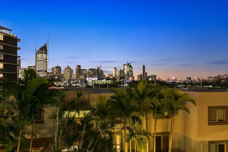 17/50 Lower River Tce, South Brisbane QLD 4101