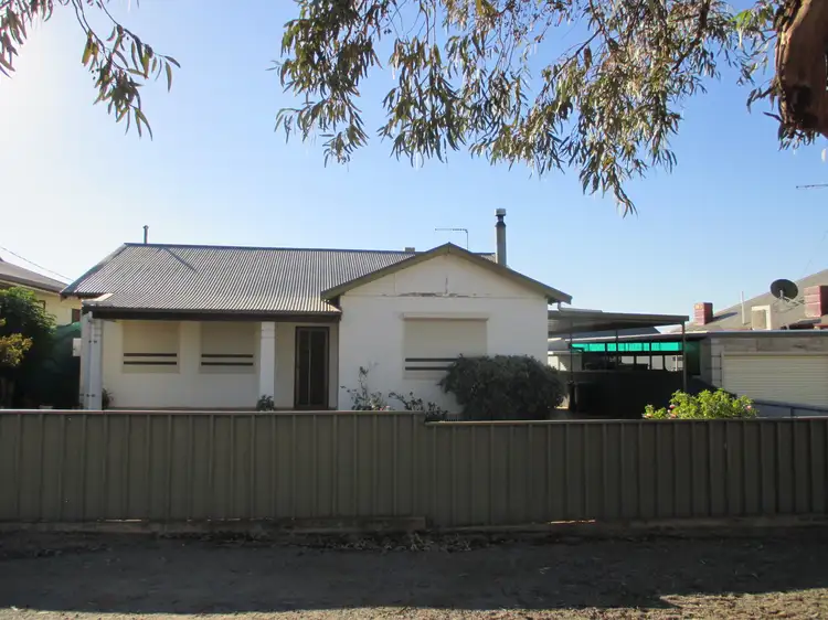 584 Mcgowen St, Broken Hill NSW 2880