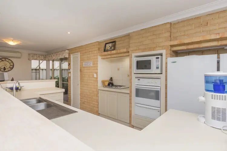 Fifth view of Homely house listing, 18 Rosaglen Rise, Noranda WA 6062