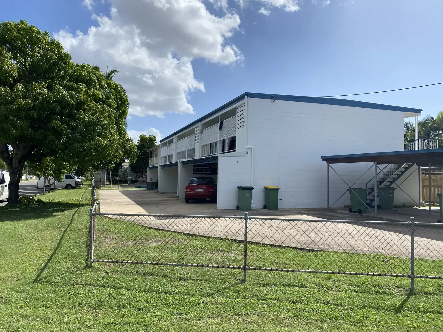 Main view of Homely unit listing, Unit 2/7 Mcintosh St, Hermit Park QLD 4812