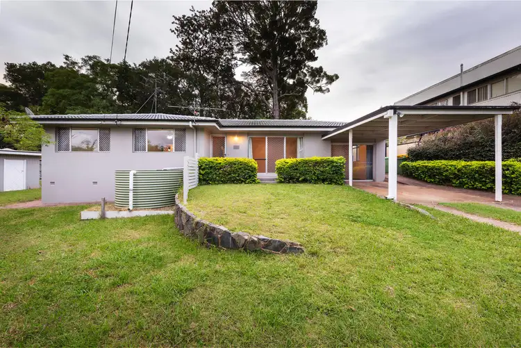 23 Barrymount Cres, Mount Lofty QLD 4350