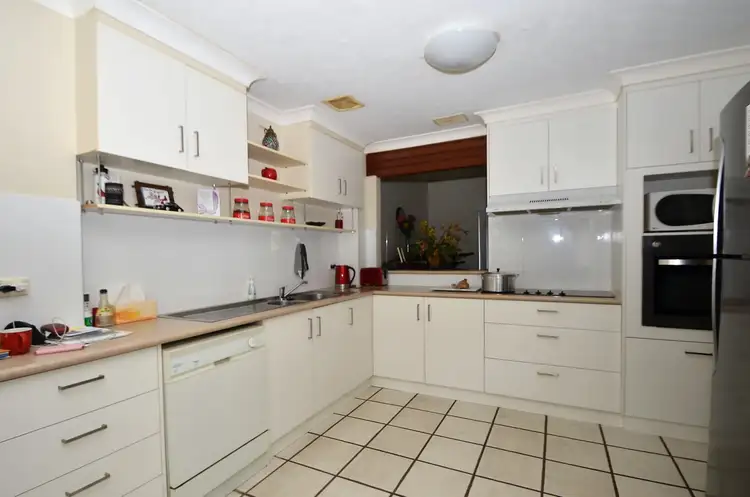 Fifth view of Homely townhouse listing, 9/20 Dunlop Ct, Mermaid Waters QLD 4218